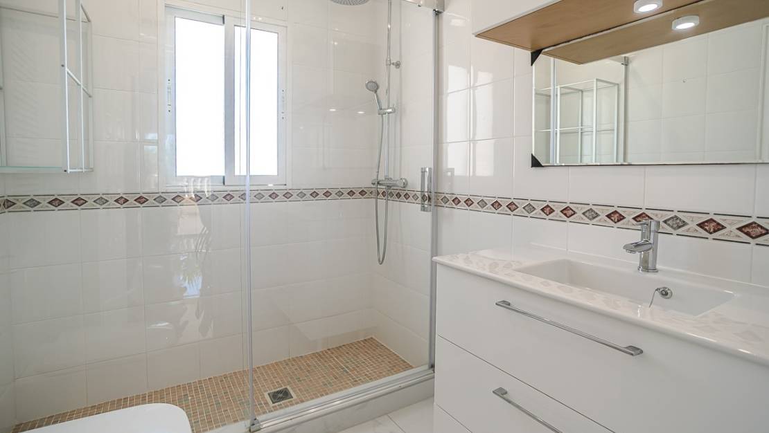 Sale - Villa - Torrevieja - La siesta