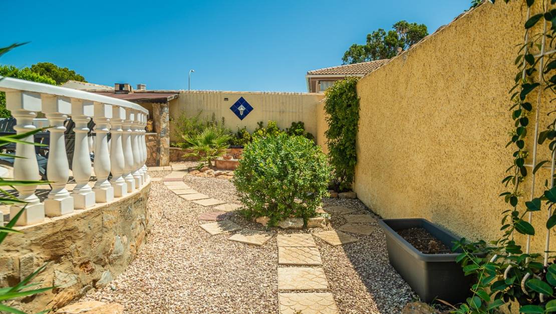 Sale - Villa - Torrevieja - La siesta