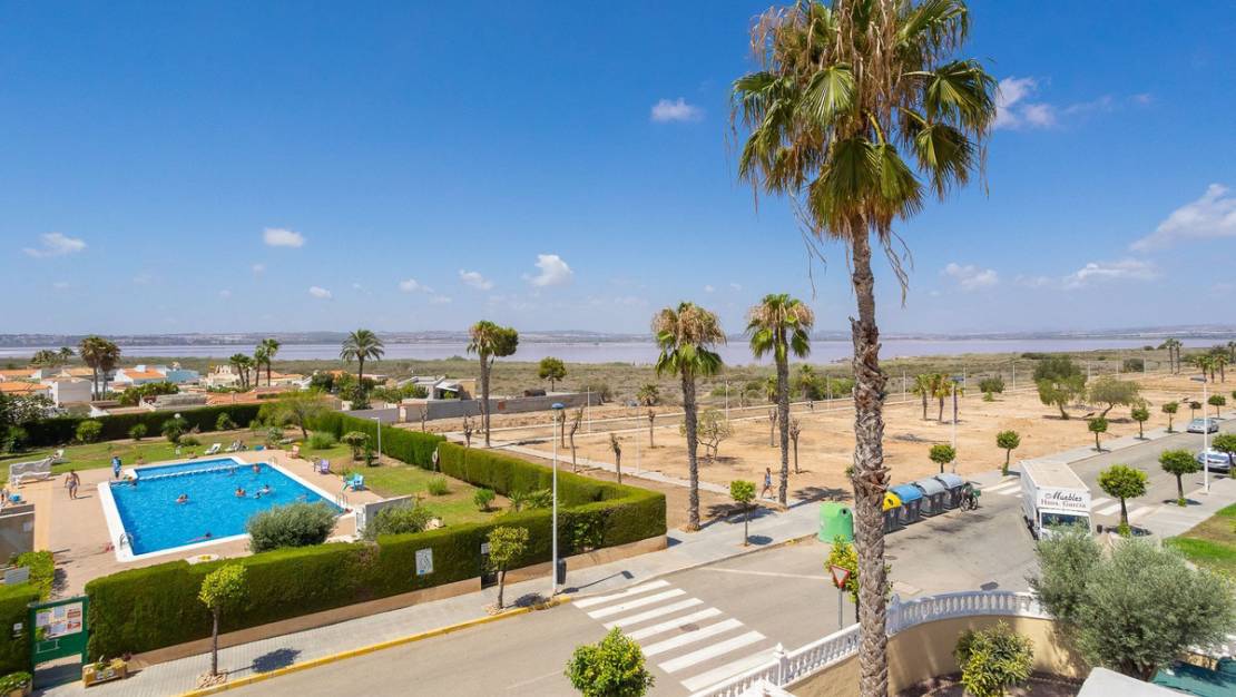 Sale - Villa - Torrevieja - La siesta