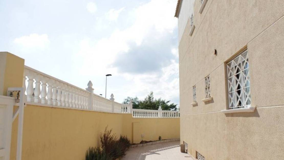 Sale - Villa - Torrevieja - La siesta