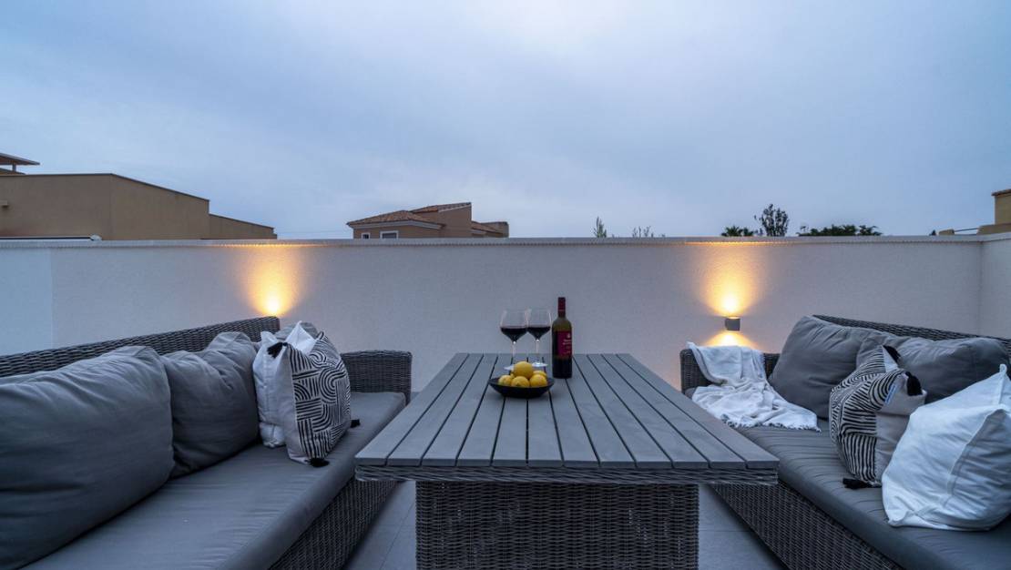 Sale - Villa - Torrevieja - La siesta