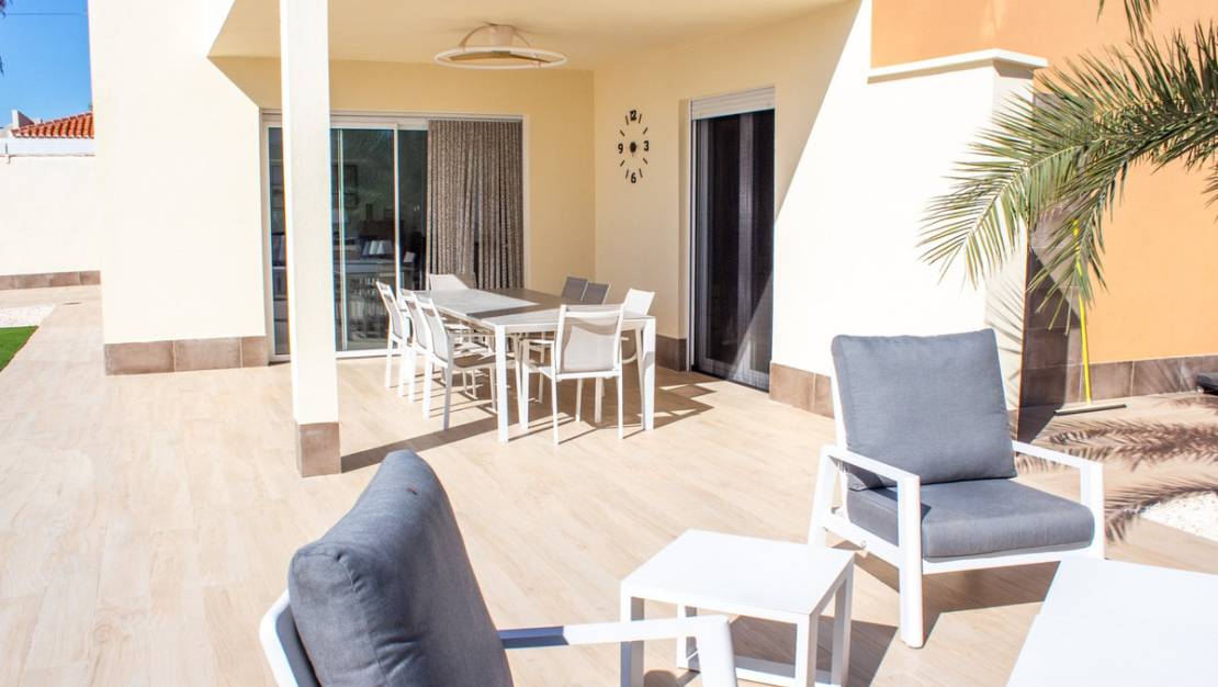 Sale - Villa - Torrevieja - La siesta