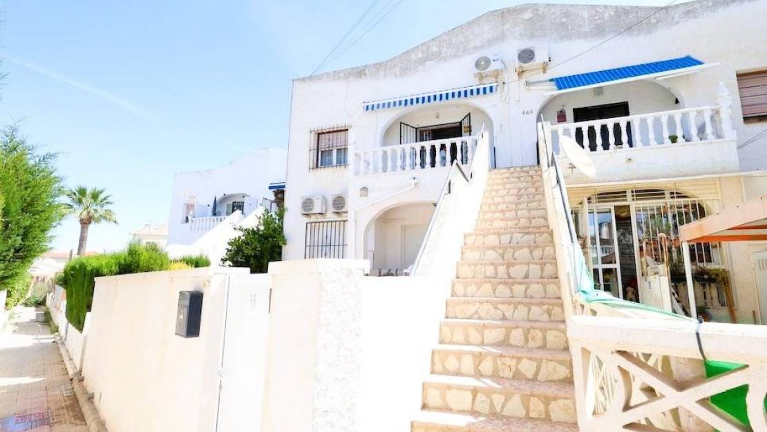 Sale - Villa - Torrevieja - La siesta