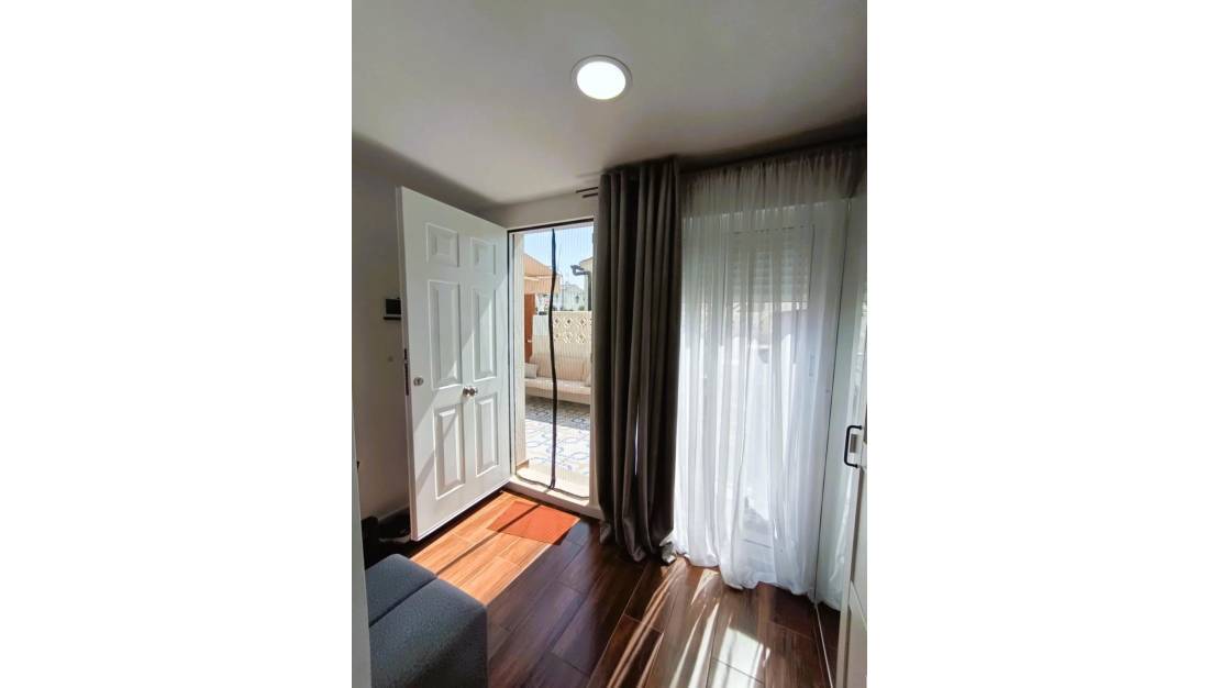 Sale - Villa - Torrevieja - La siesta