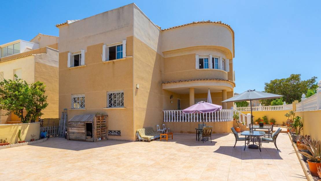 Sale - Villa - Torrevieja - La siesta