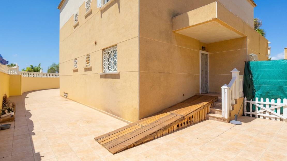 Sale - Villa - Torrevieja - La siesta