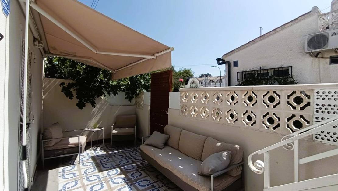 Sale - Villa - Torrevieja - La siesta
