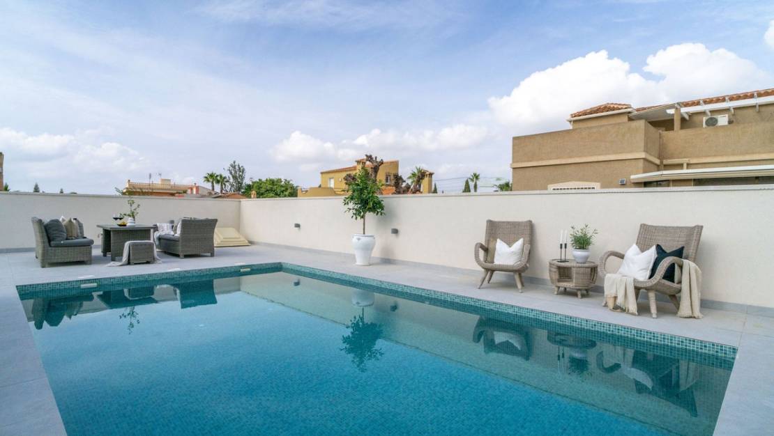Sale - Villa - Torrevieja - La siesta