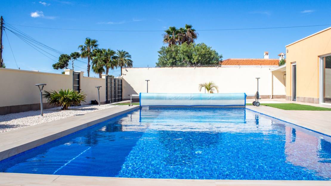 Sale - Villa - Torrevieja - La siesta