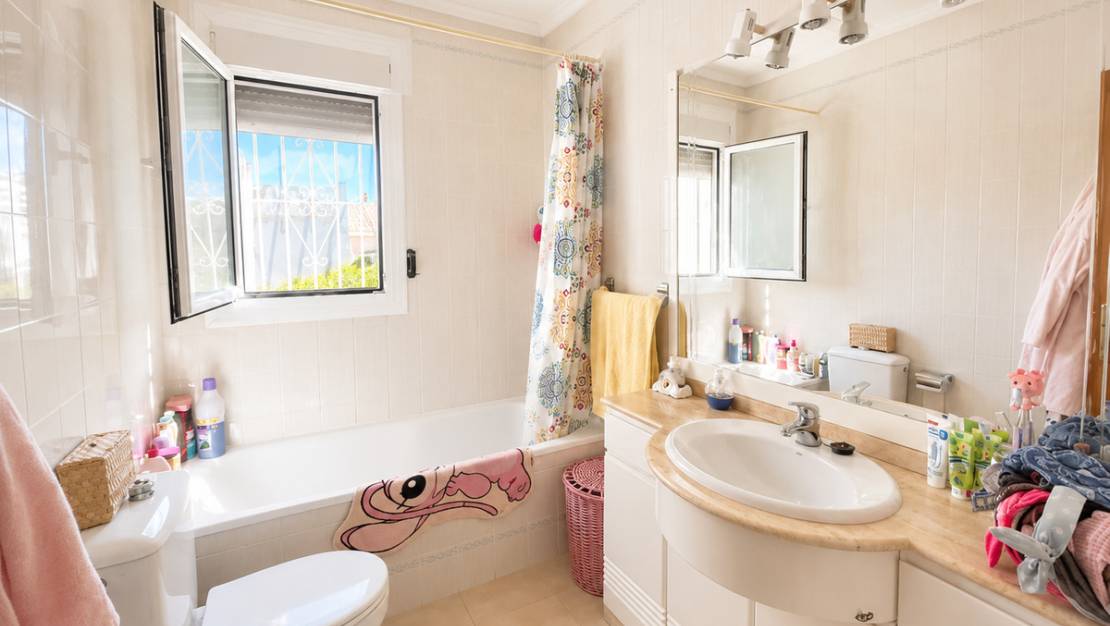 Sale - Villa - Torrevieja - La siesta