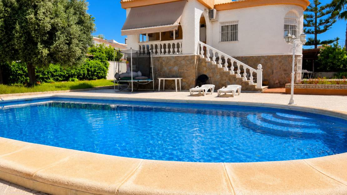Sale - Villa - Torrevieja - La siesta