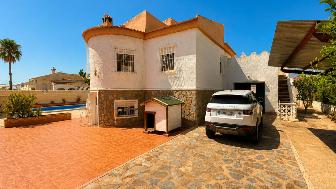 Sale - Villa - Torrevieja - La siesta