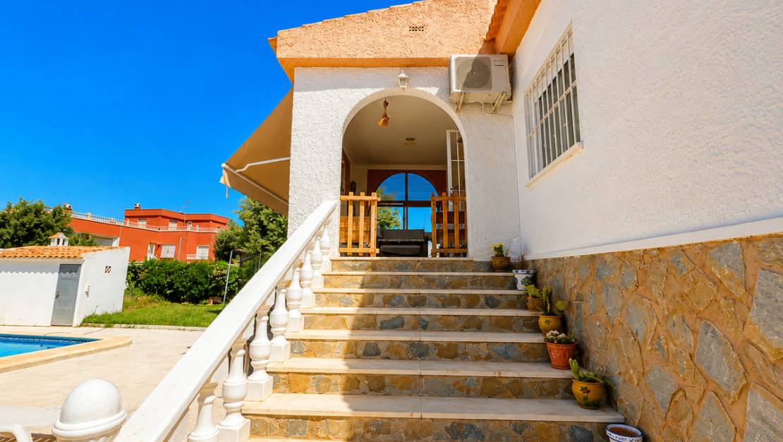Sale - Villa - Torrevieja - La siesta