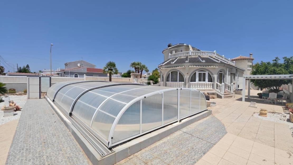 Sale - Villa - Torrevieja - La siesta