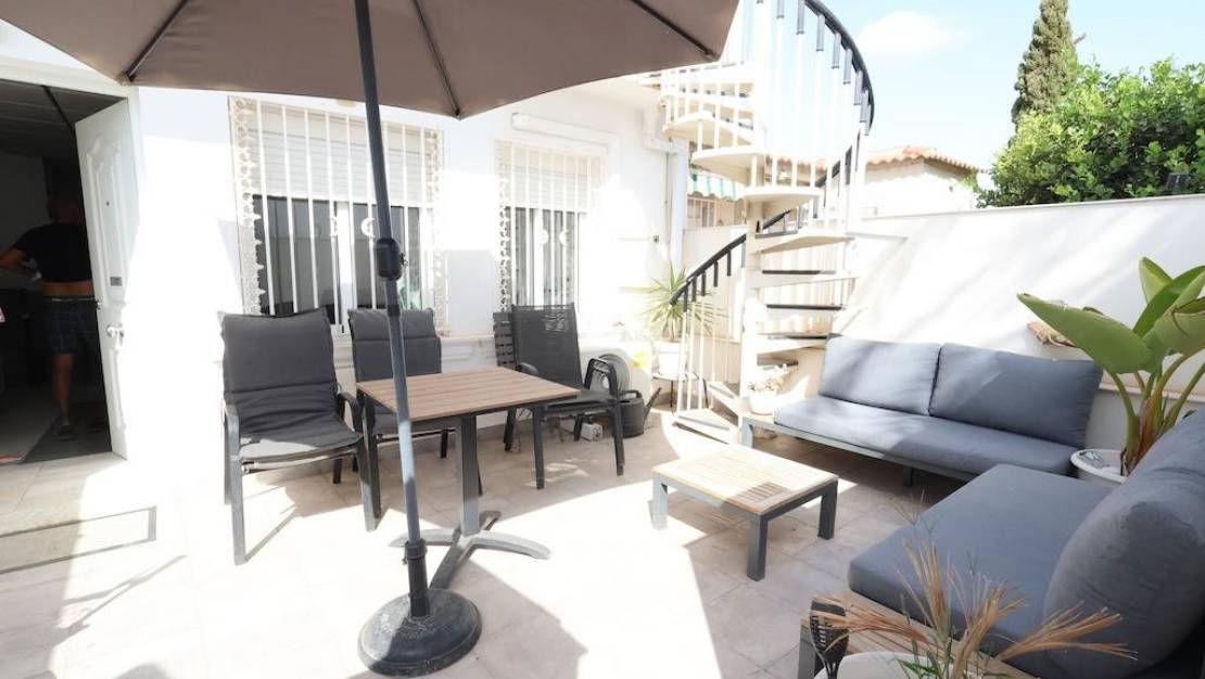 Sale - Villa - Torrevieja - La siesta