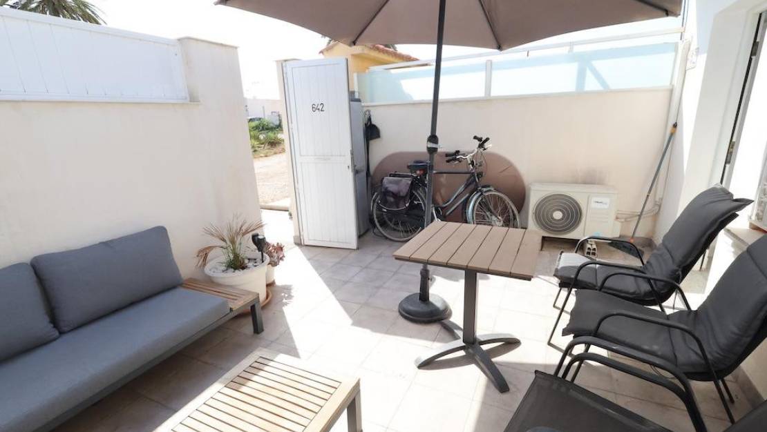 Sale - Villa - Torrevieja - La siesta