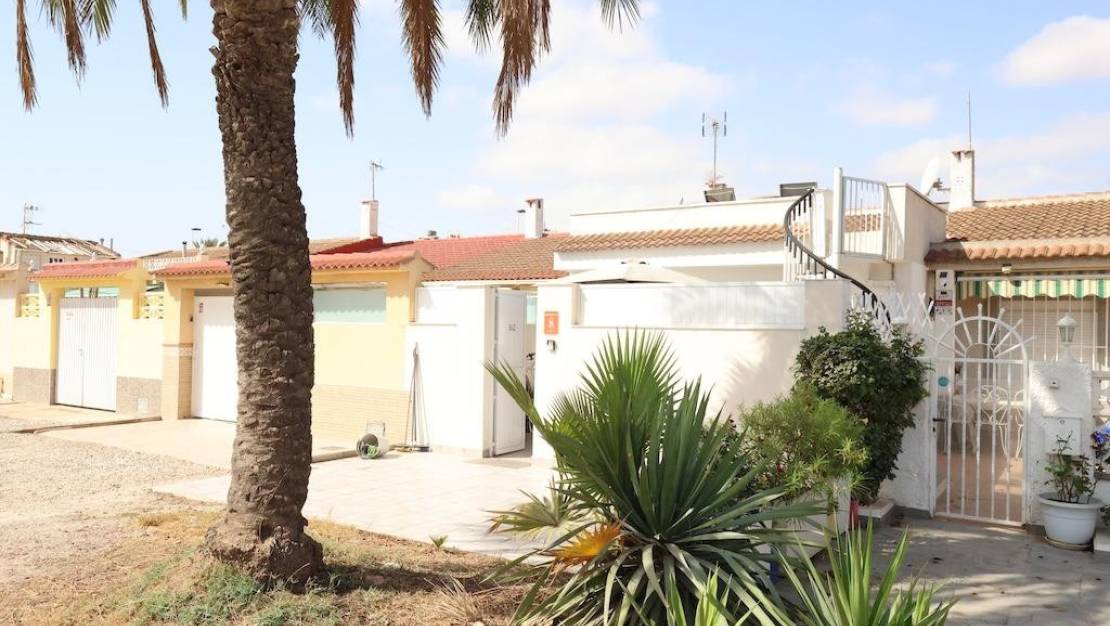 Sale - Villa - Torrevieja - La siesta