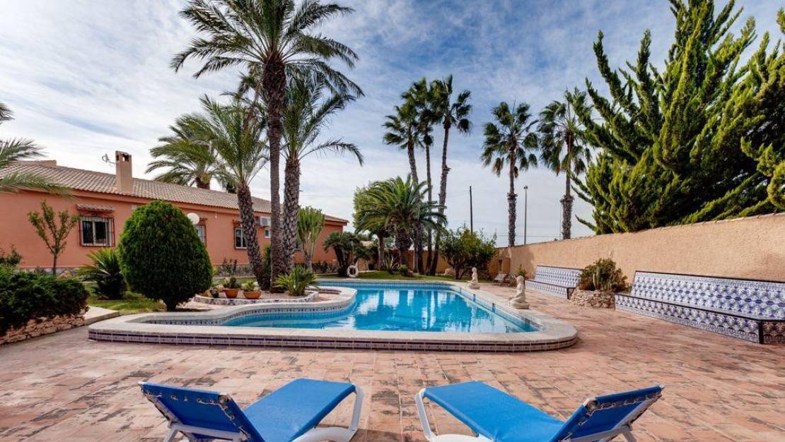 Sale - Villa - Torrevieja - La siesta