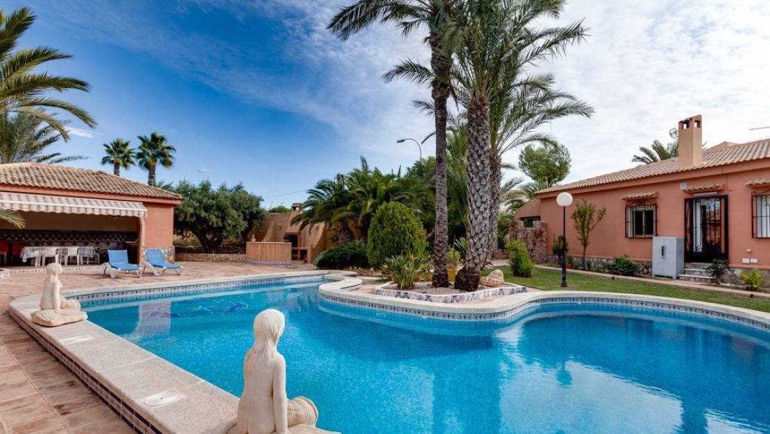 Sale - Villa - Torrevieja - La siesta