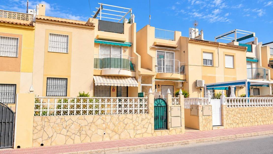 Sale - Villa - Torrevieja - La siesta