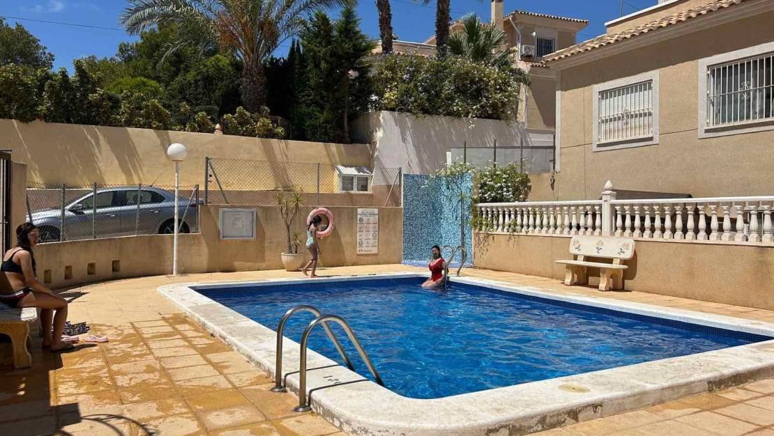 Sale - Villa - Torrevieja - La siesta