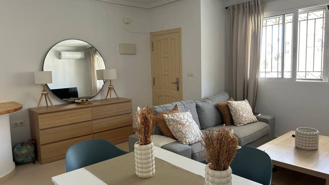 Sale - Villa - Torrevieja - La siesta