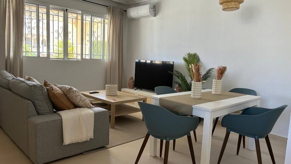 Sale - Villa - Torrevieja - La siesta