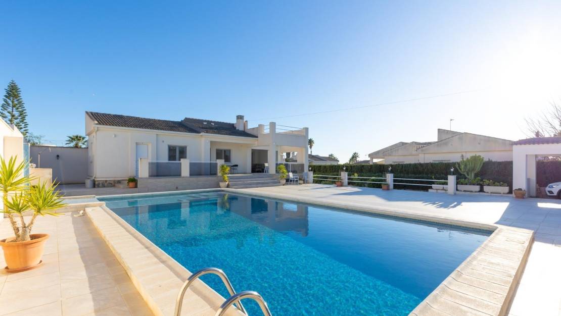 Sale - Villa - Torrevieja - La siesta