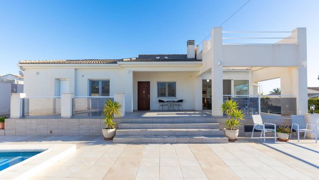 Sale - Villa - Torrevieja - La siesta