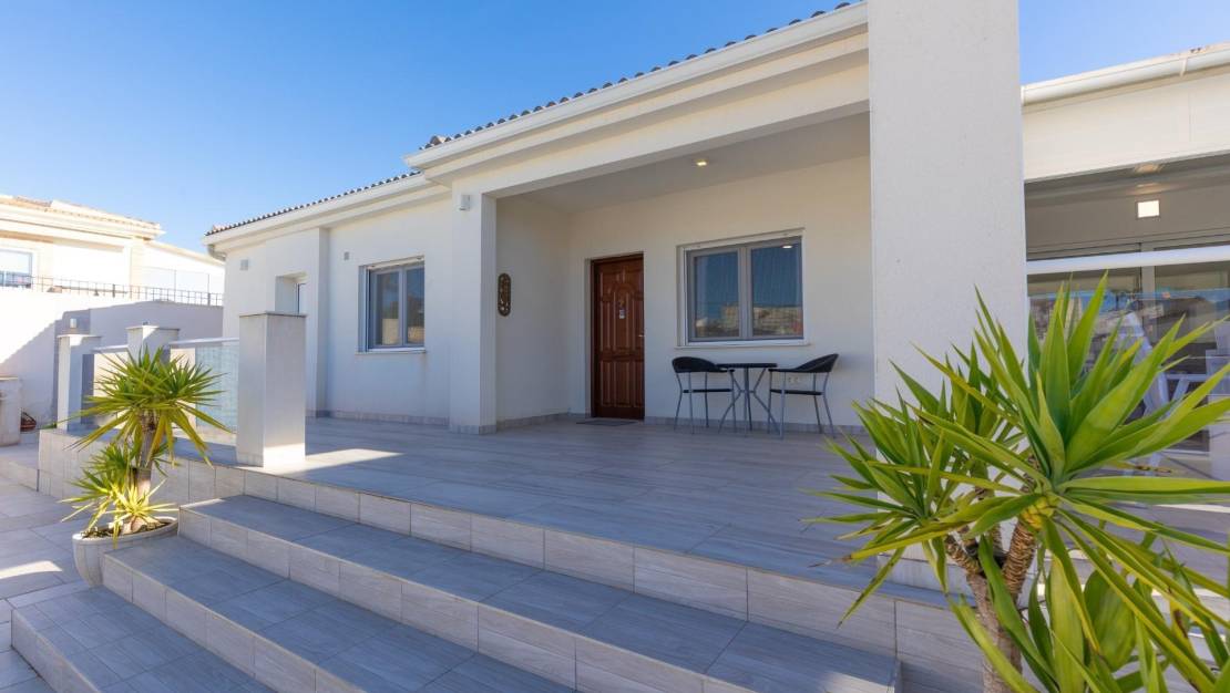 Sale - Villa - Torrevieja - La siesta