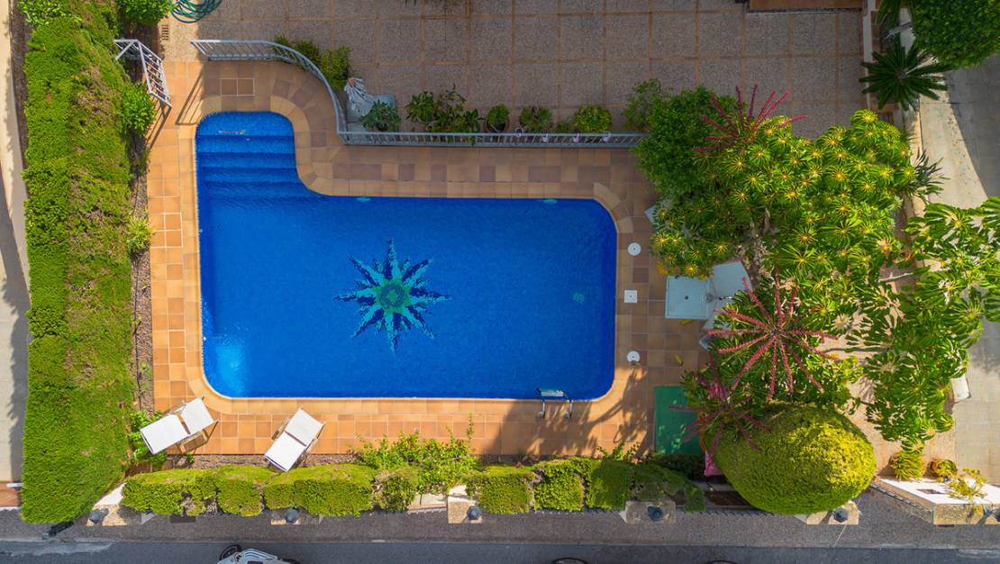 Sale - Villa - Torrevieja - La Veleta