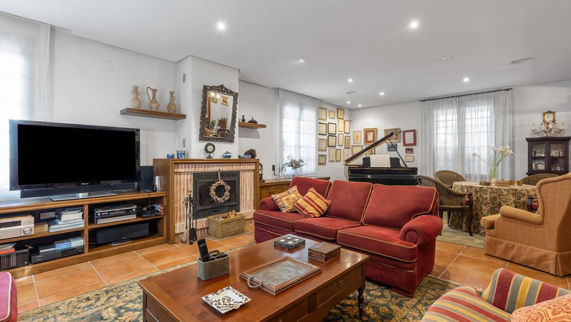 Sale - Villa - Torrevieja - La Veleta