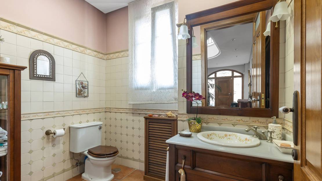 Sale - Villa - Torrevieja - La Veleta