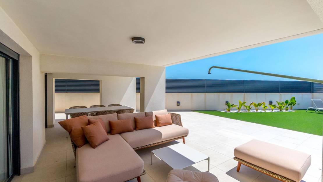 Sale - Villa - Torrevieja - La Veleta