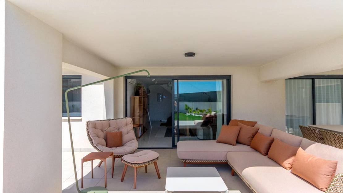 Sale - Villa - Torrevieja - La Veleta