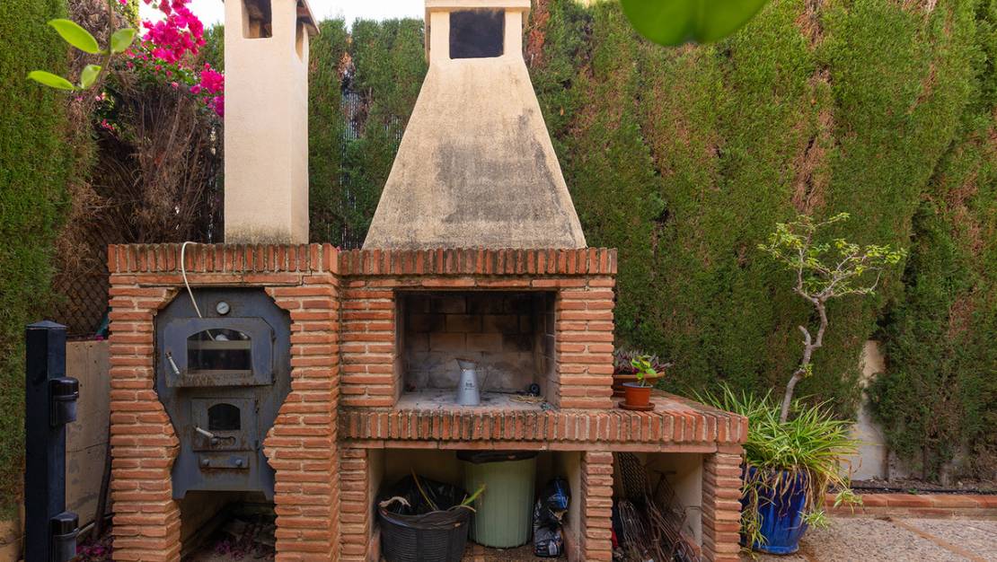 Sale - Villa - Torrevieja - La Veleta