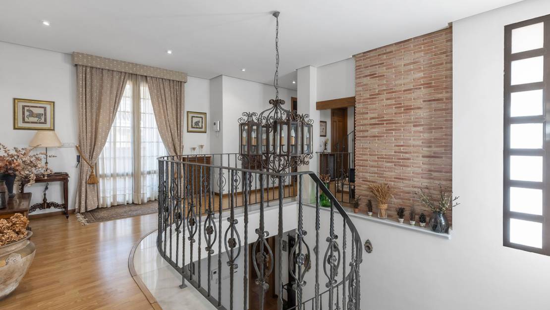 Sale - Villa - Torrevieja - La Veleta