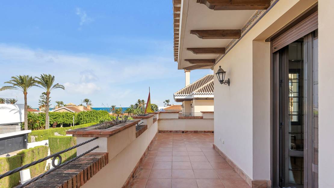 Sale - Villa - Torrevieja - La Veleta