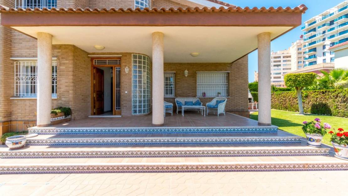 Sale - Villa - Torrevieja - La Veleta