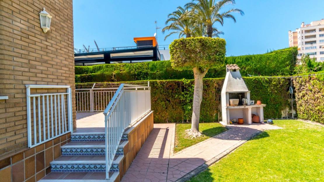Sale - Villa - Torrevieja - La Veleta