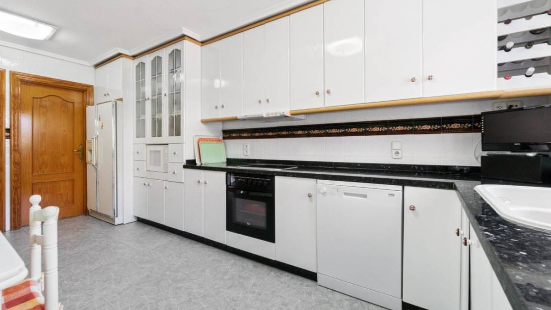 Sale - Villa - Torrevieja - La Veleta
