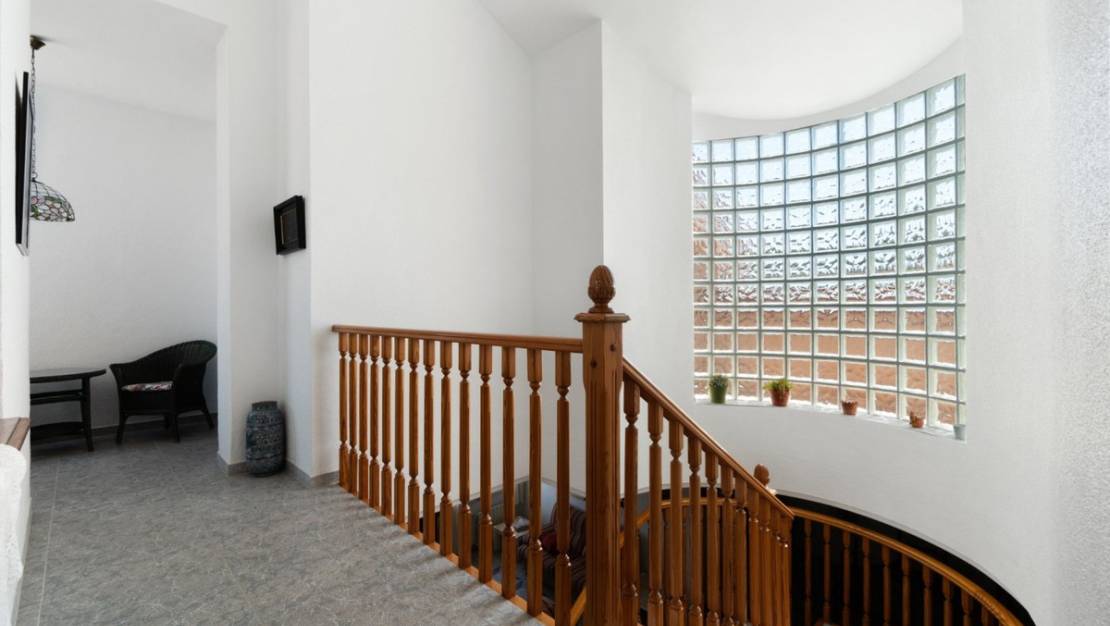 Sale - Villa - Torrevieja - La Veleta