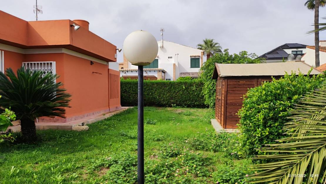 Sale - Villa - Torrevieja - La Veleta