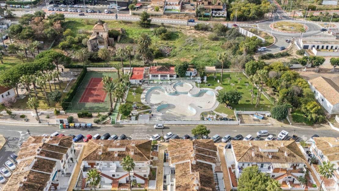 Sale - Villa - Torrevieja - Lago jardin