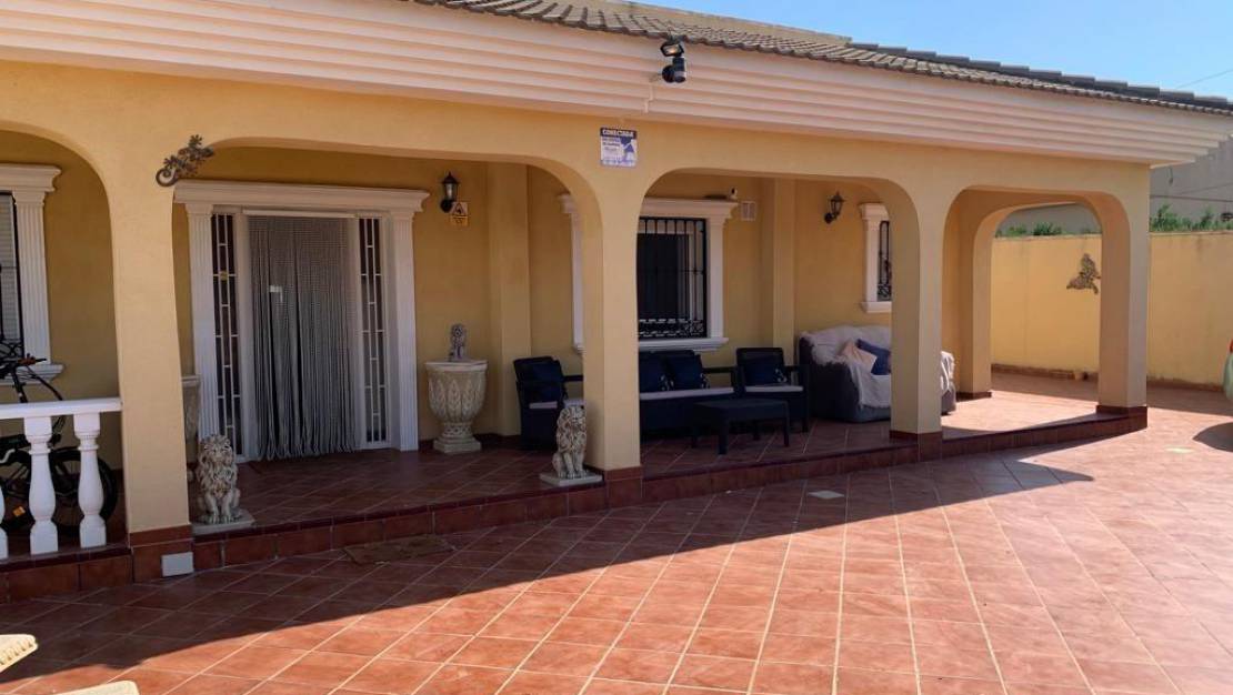 Sale - Villa - Torrevieja - Los altos