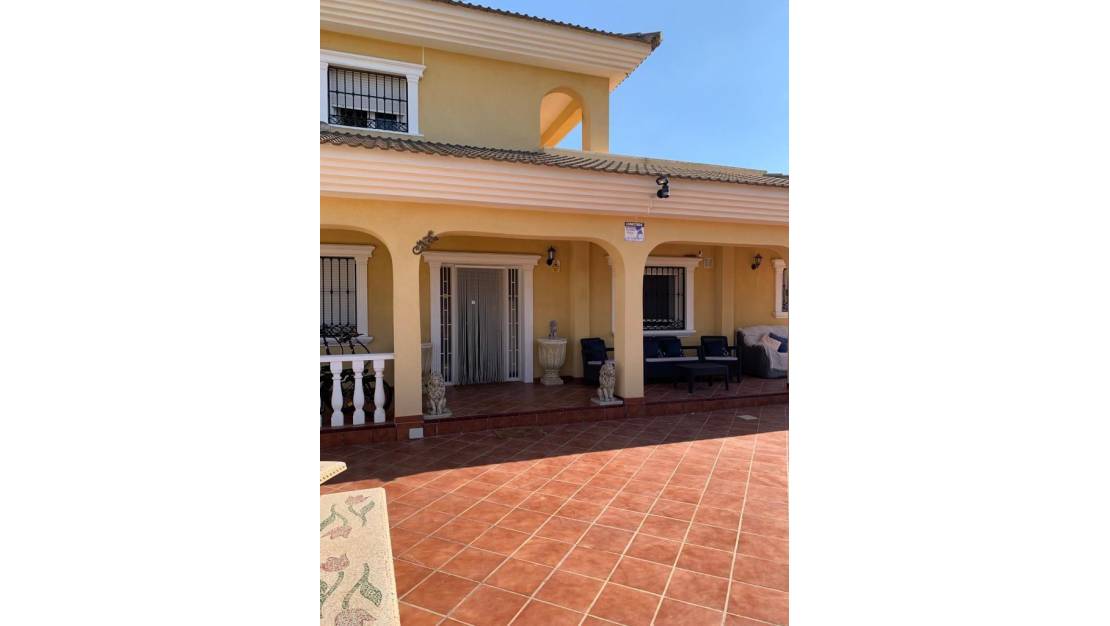 Sale - Villa - Torrevieja - Los altos