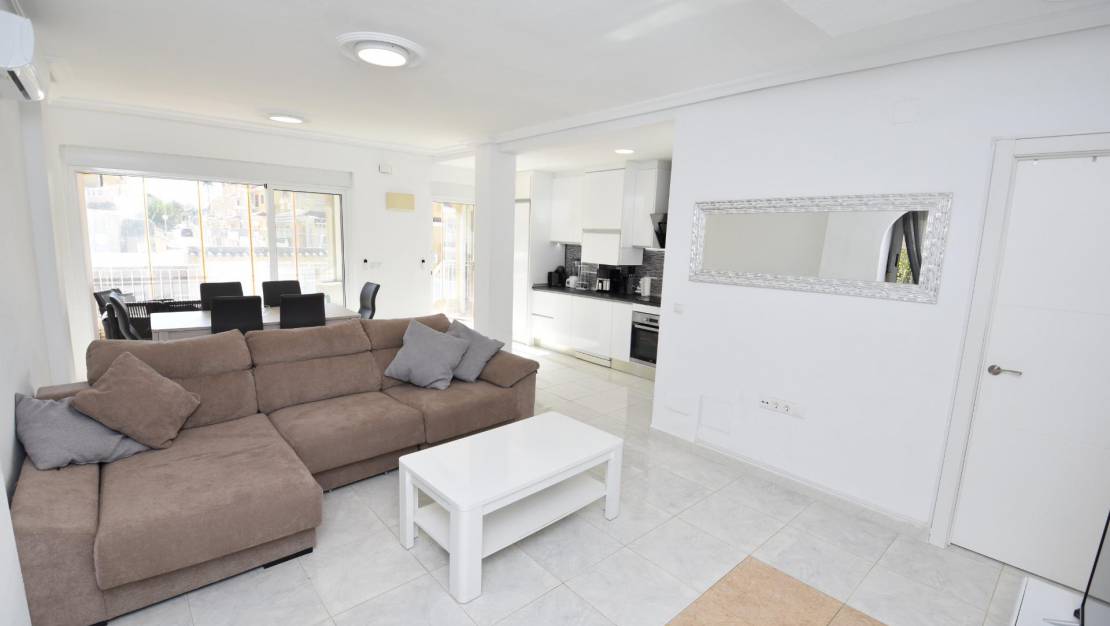 Sale - Villa - Torrevieja - Los altos