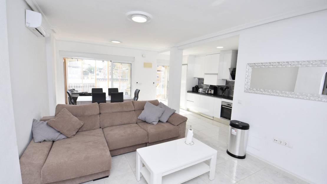 Sale - Villa - Torrevieja - Los altos