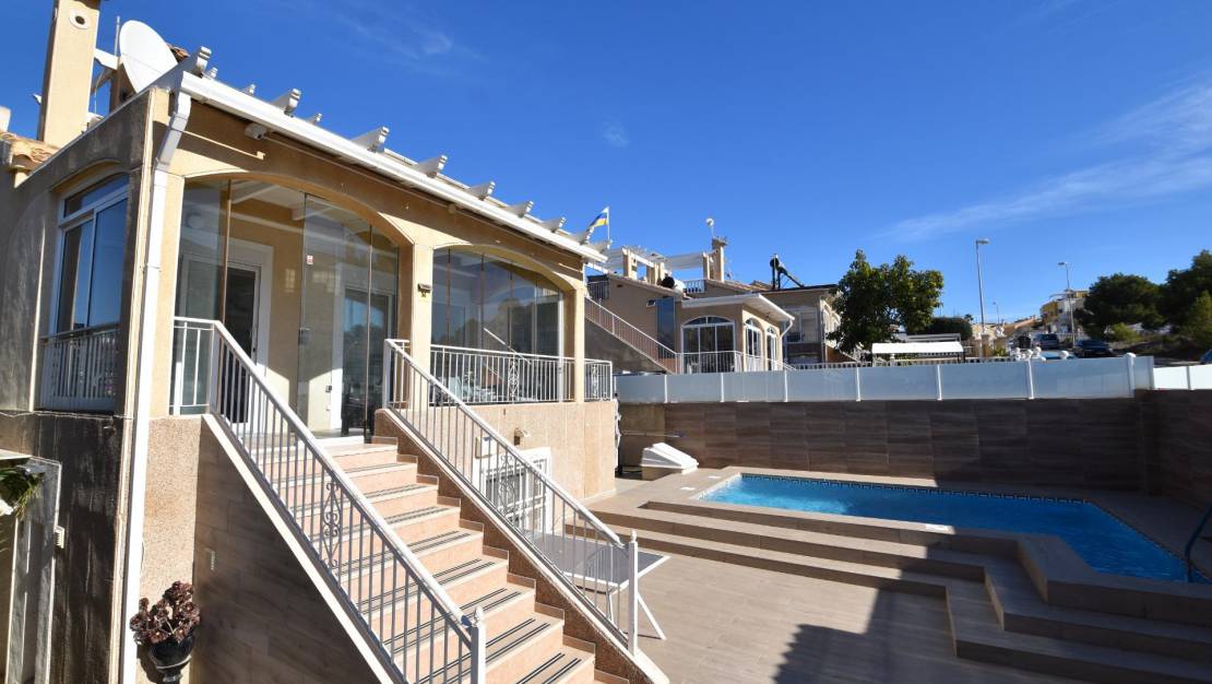 Sale - Villa - Torrevieja - Los altos