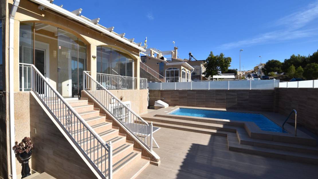 Sale - Villa - Torrevieja - Los altos